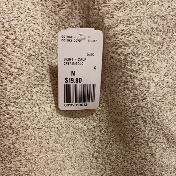 Forever21 Contemporary skirt - Picture 3 of 5